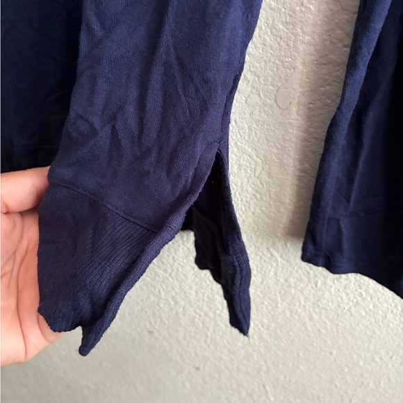 💥Pink Rose Navy Blue Long Sleeve Tee M - Picture 6 of 10